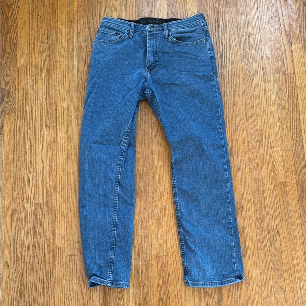 Wrangler Straight Leg Denim Jeans in Medium Blue 32x30 wrangler authentics